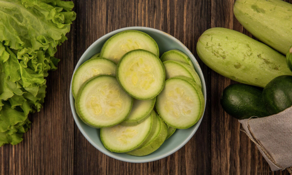 Продукт для всех возрастов. Врач перечислила полезные свойства кабачков